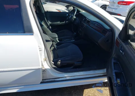 2011 Chevrolet Impala Lt z USA, uszkodzony, nr VIN 2G1WG5EK3B1124390